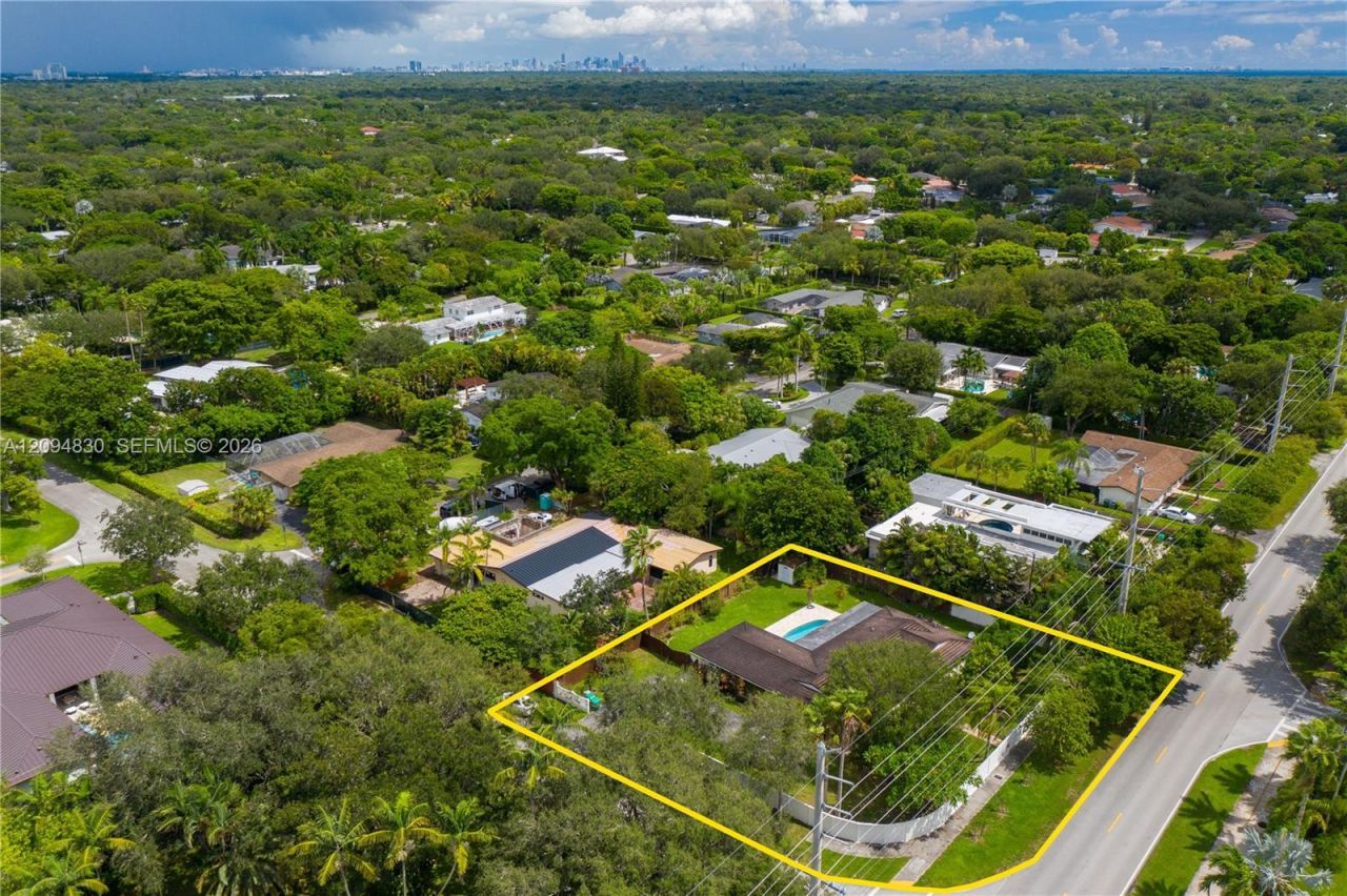7985 SW 136th St, Pinecrest, FL 33156 Photo
