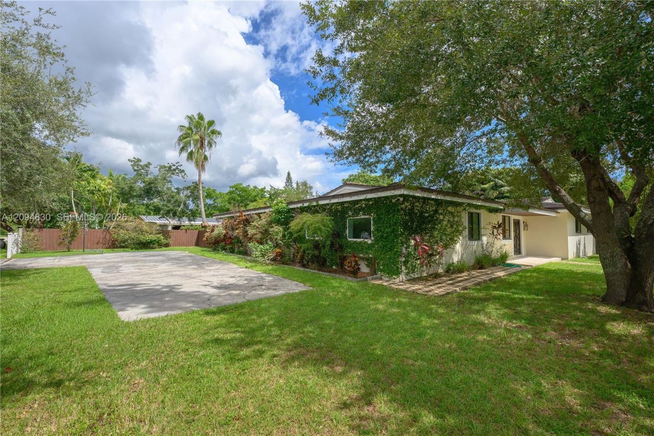 7985 SW 136th St, Pinecrest, FL 33156 Photo