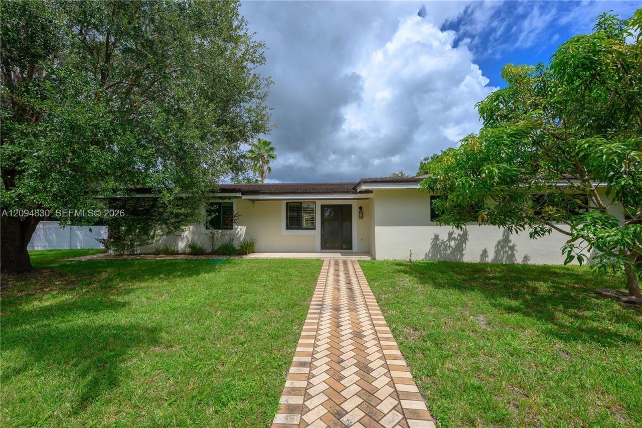 7985 SW 136th St, Pinecrest, FL 33156 Photo