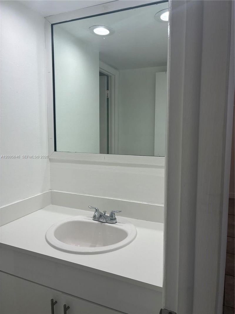 10801 SW 109th Ct, Unit D203, Miami, FL 33176 Photo