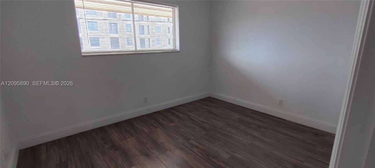 1501 Crescent Cir, Unit C27, Lake Park, FL 33403 Photo