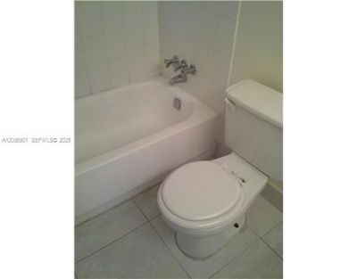 1801 S Treasure Dr, Unit 419, North Bay Village, FL 33141 Photo