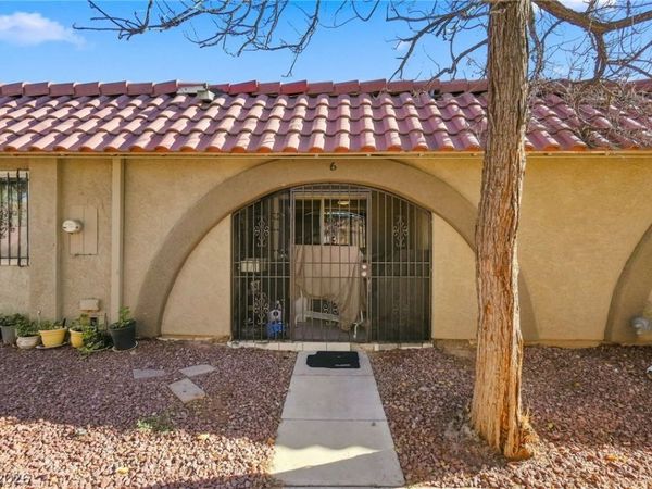 849 Hedge Way , Unit 6, Las Vegas, NV 89110