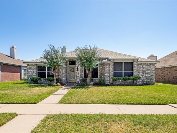 4149 Fryer Street, The Colony, TX 75056
