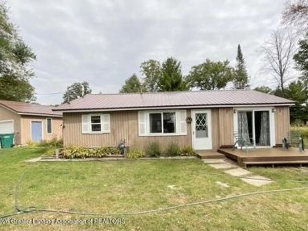 2121 Harper Drive, Harrison, MI 48625