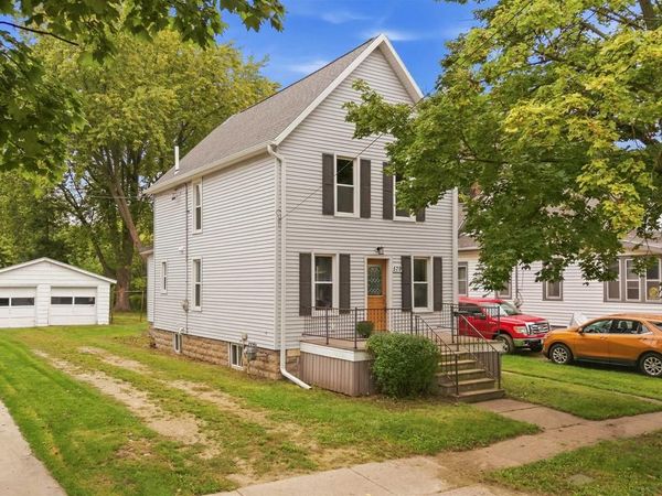 579 FOREST AVENUE, Fond Du Lac, WI 54935