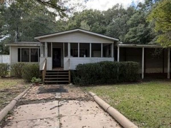 10 Johnson Avenue, Manchester, GA 31816