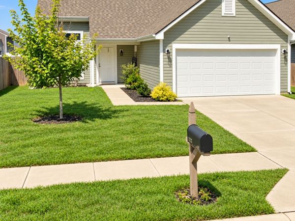 1137 N Aberdeen Drive, Franklin, IN 46131