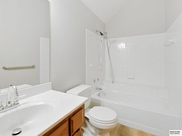 12660 Camden Avenue, Omaha, NE 68164