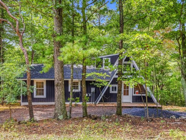 404 N MAPLE RD, MOUNT JACKSON, VA 22842