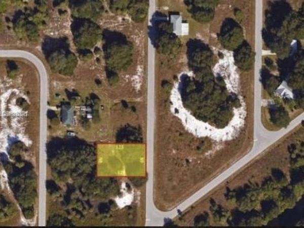 65 Clement St , Port Charlotte, FL 33954