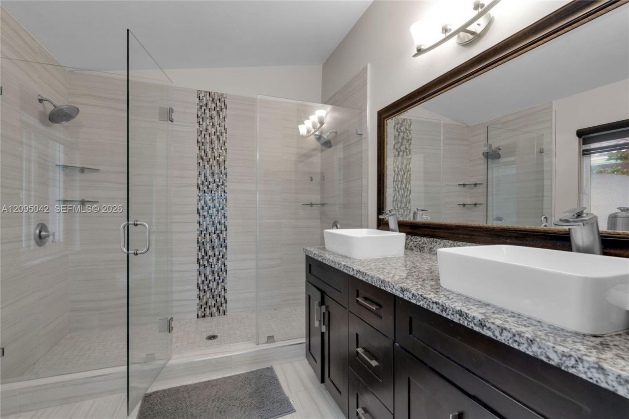 11817 SW 7th St , Pembroke Pines, FL 33025 Photo
