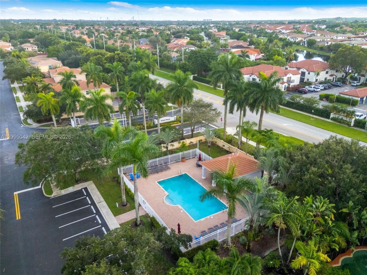 11817 SW 7th St , Pembroke Pines, FL 33025 Photo