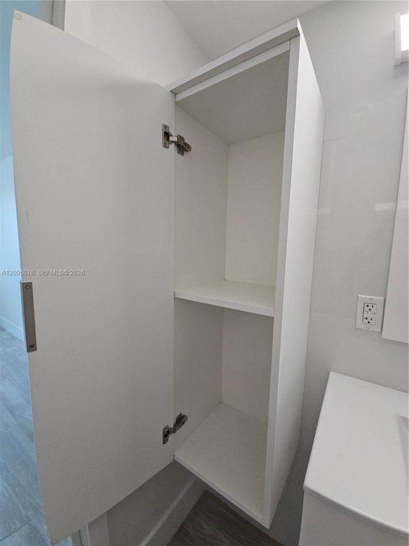 401 Ocean Dr , Unit 522, Miami Beach, FL 33139 Photo