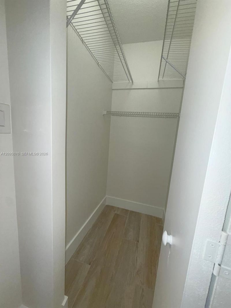 401 Ocean Dr , Unit 522, Miami Beach, FL 33139 Photo