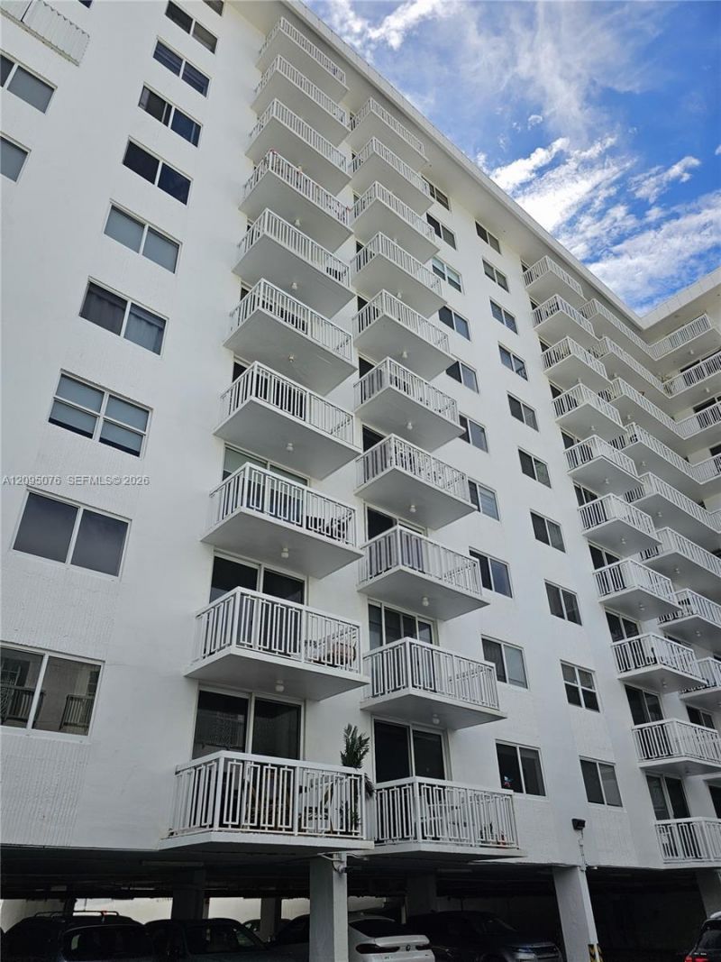 401 Ocean Dr , Unit 522, Miami Beach, FL 33139 Photo