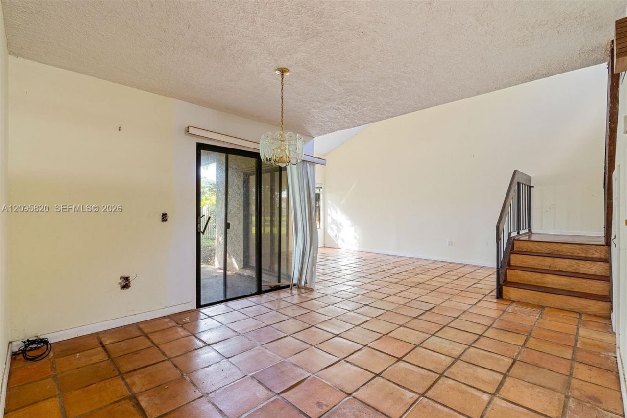 10618 SW 148th Ave Dr , Miami, FL 33196 Photo