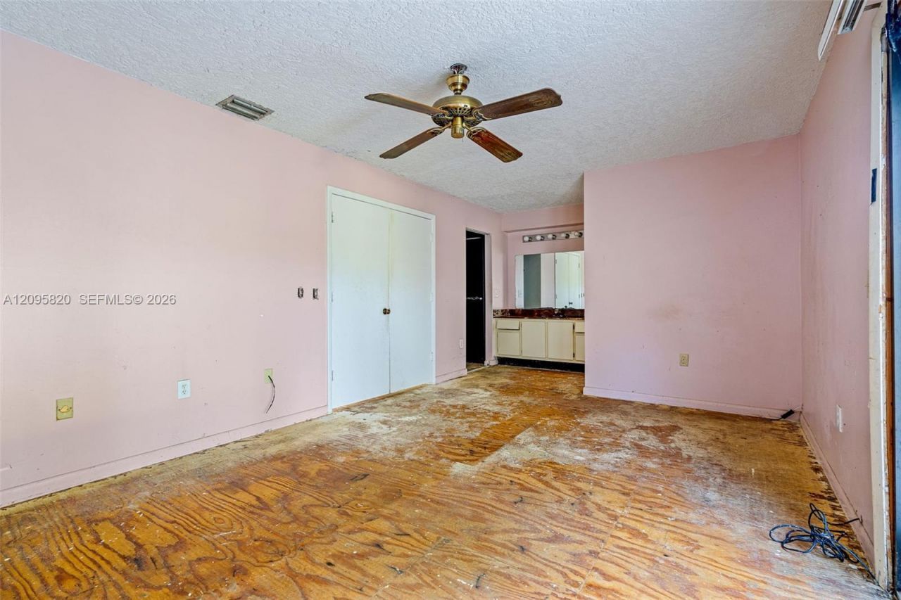 10618 SW 148th Ave Dr , Miami, FL 33196 Photo