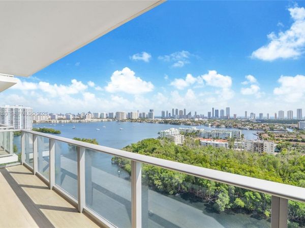 16385 Biscayne Blvd , Unit 2017, North Miami Beach, FL 33160