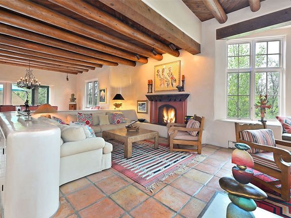 1275 Canyon Road, Santa Fe, NM 87501