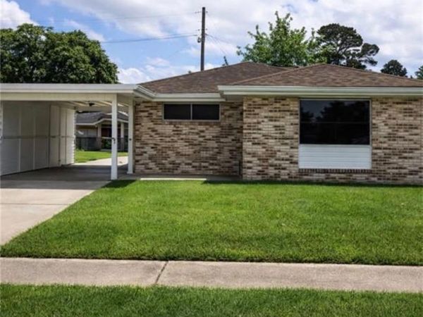2109 1ST Street , Harvey, LA 70058