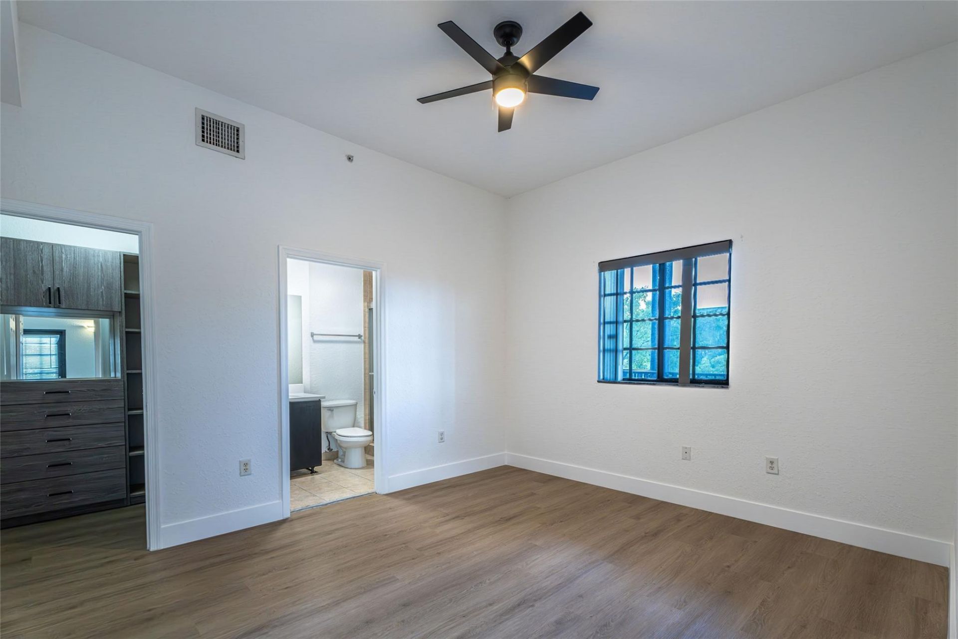2801 Riverside Drive, Unit 301-S, Coral Springs, FL 33065 Photo