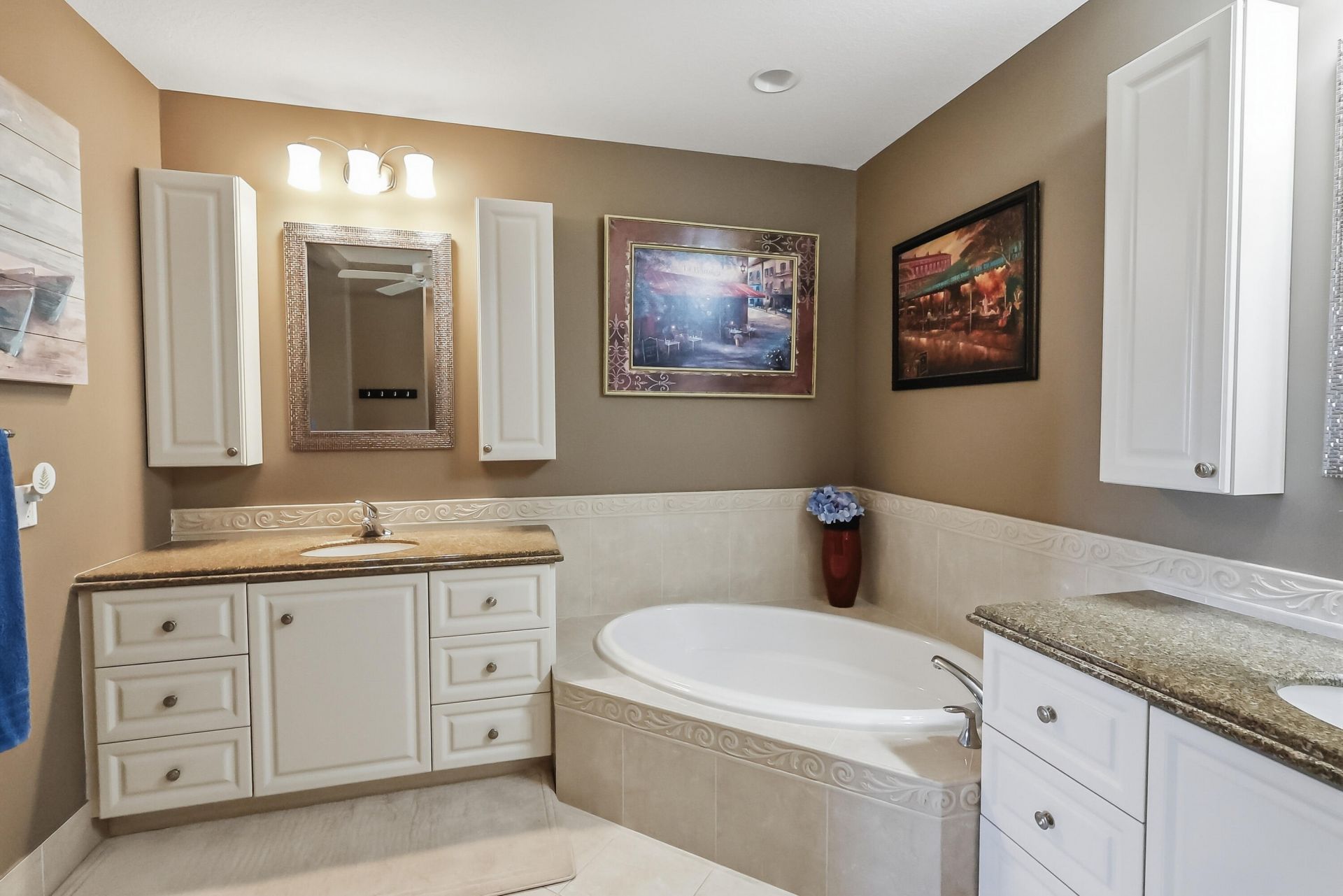 36 Harbour Isle Drive W, Unit 304, Fort Pierce, FL 34949 Photo