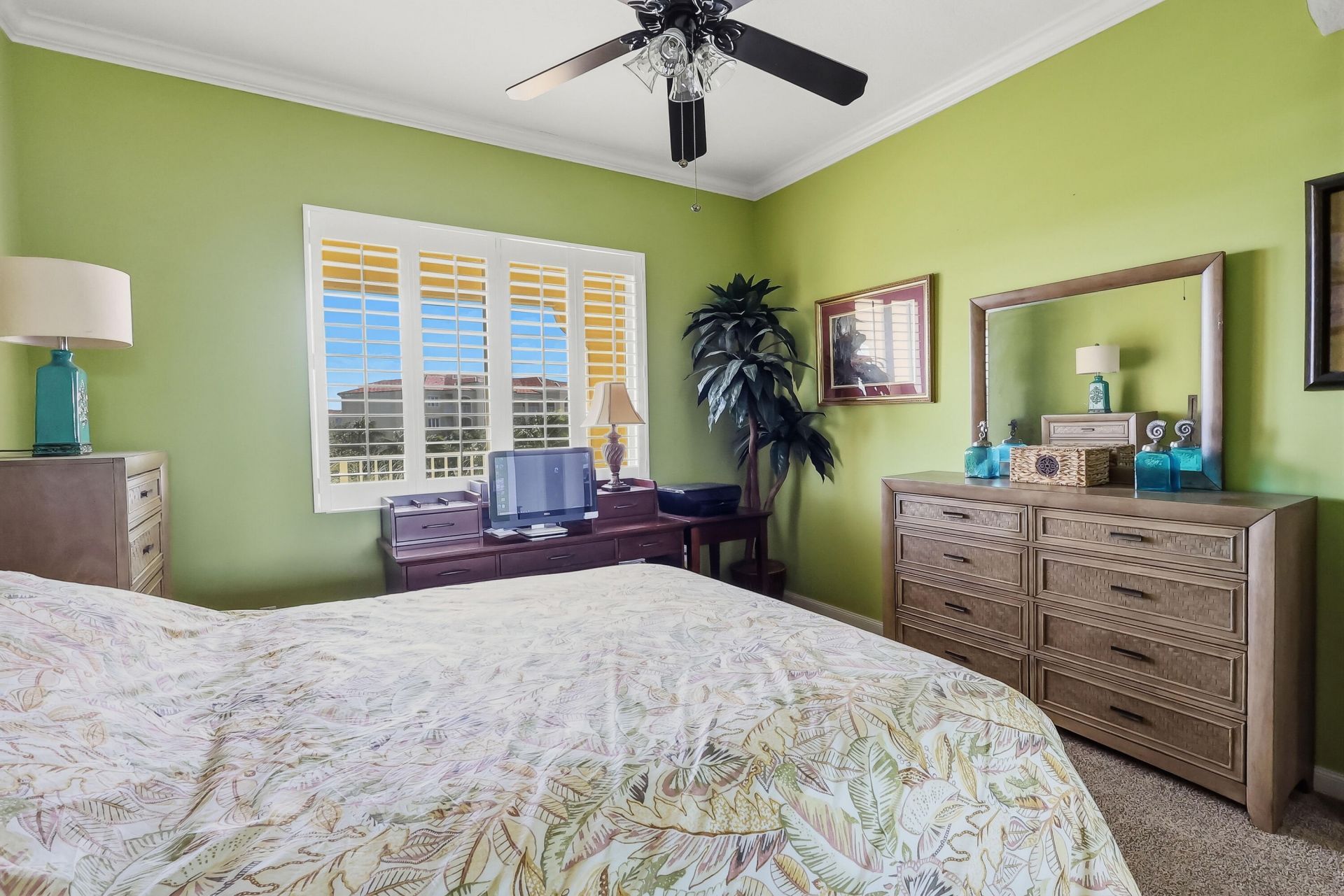 36 Harbour Isle Drive W, Unit 304, Fort Pierce, FL 34949 Photo