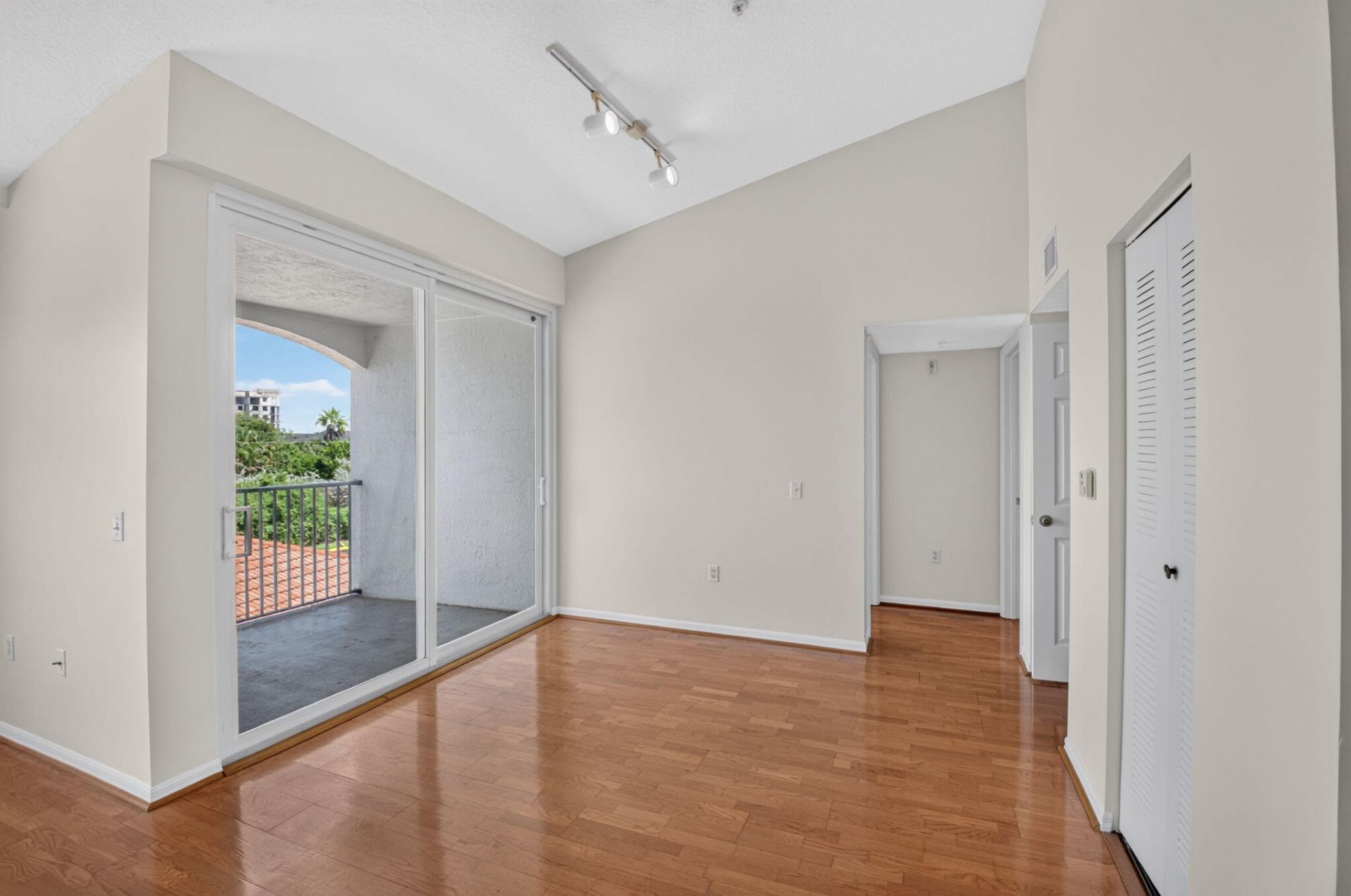 417 Villa Circle, Boynton Beach, FL 33435 Photo