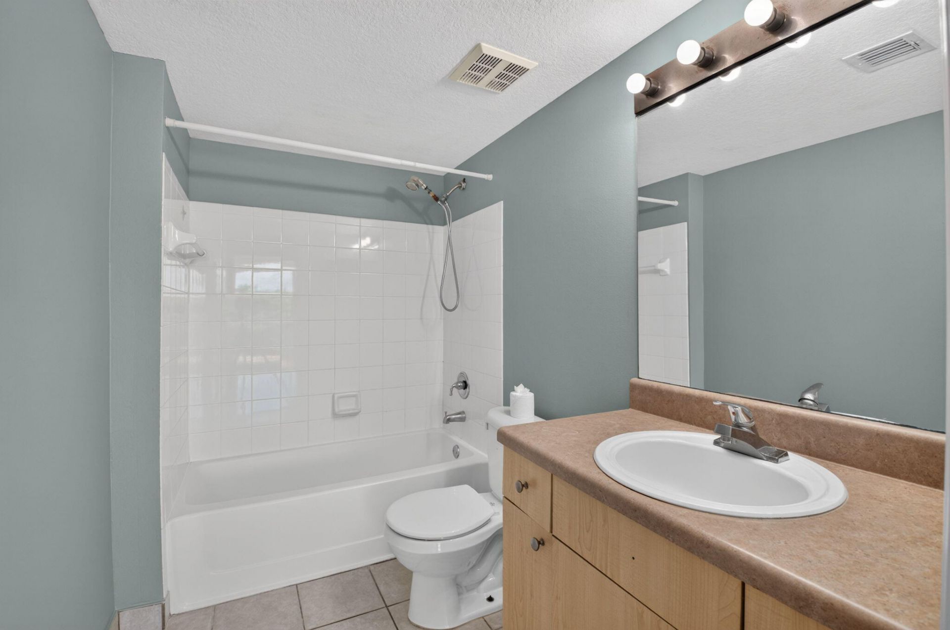 417 Villa Circle, Boynton Beach, FL 33435 Photo