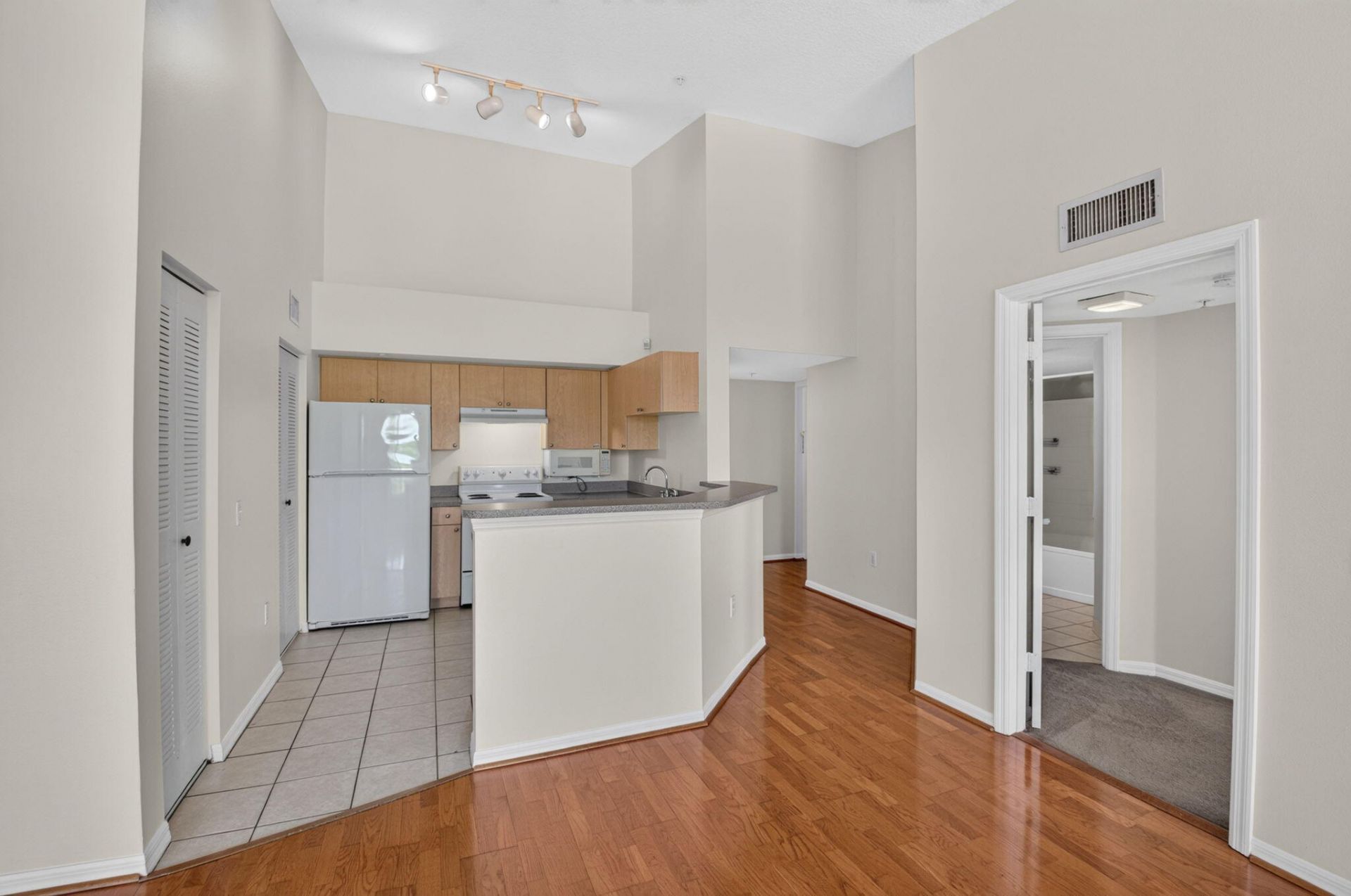 417 Villa Circle, Boynton Beach, FL 33435 Photo