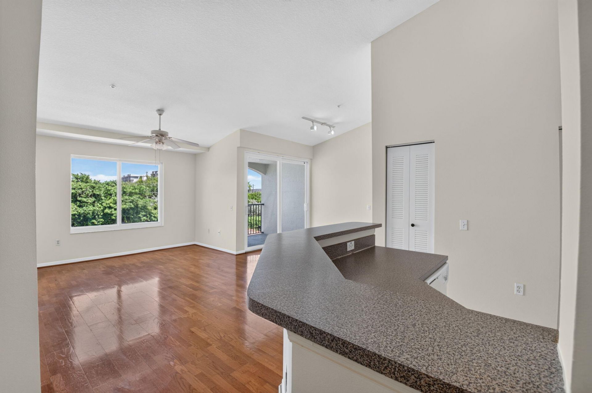 417 Villa Circle, Boynton Beach, FL 33435 Photo