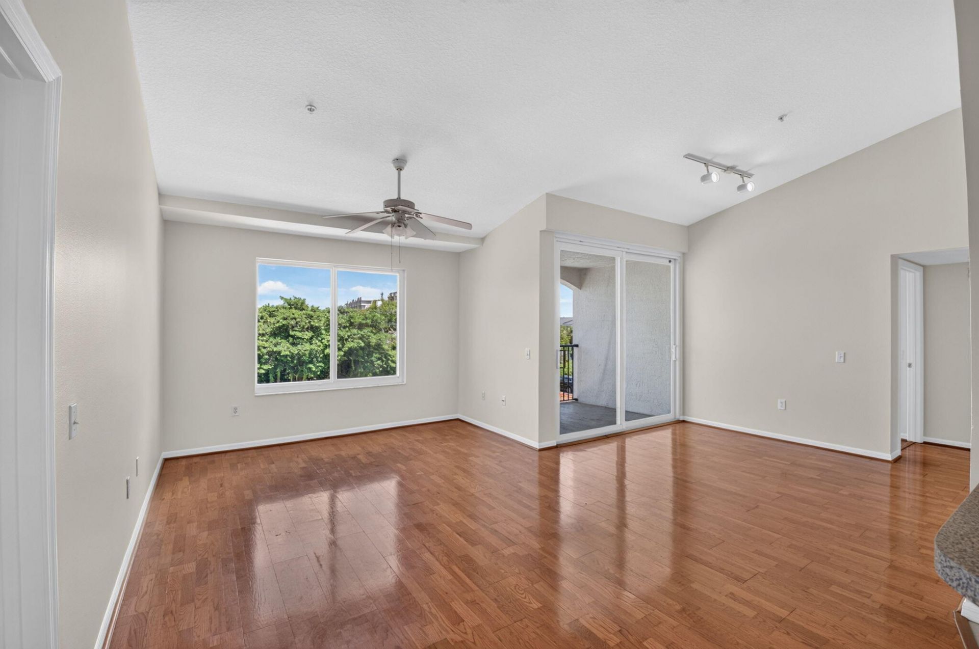 417 Villa Circle, Boynton Beach, FL 33435 Photo
