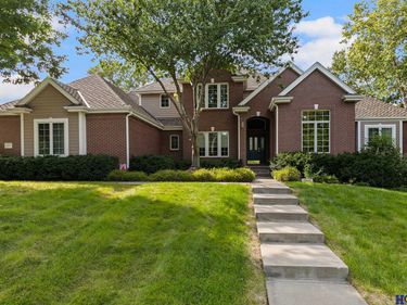 6715 Old Dominion Road, Lincoln, NE 68516