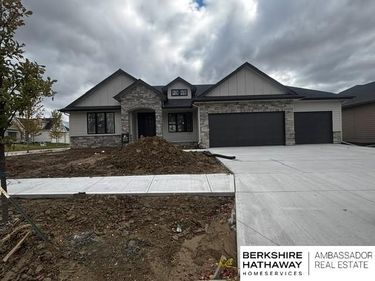 3503 S 218th Avenue, Elkhorn, NE 68022