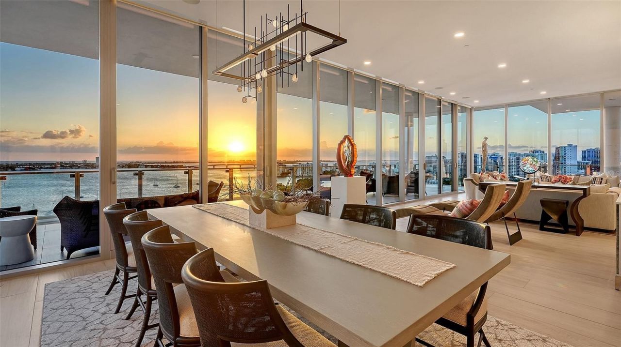 605 S Gulfstream Avenue, Unit 13, Sarasota, FL 34236 Photo