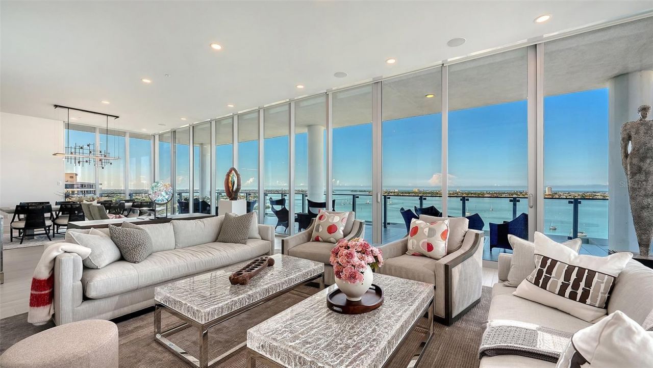605 S Gulfstream Avenue, Unit 13, Sarasota, FL 34236 Photo
