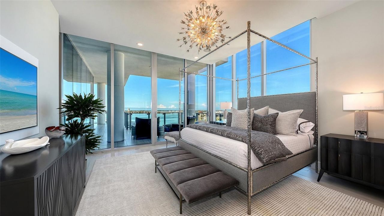 605 S Gulfstream Avenue, Unit 13, Sarasota, FL 34236 Photo