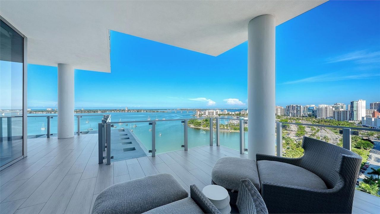 605 S Gulfstream Avenue, Unit 13, Sarasota, FL 34236 Photo
