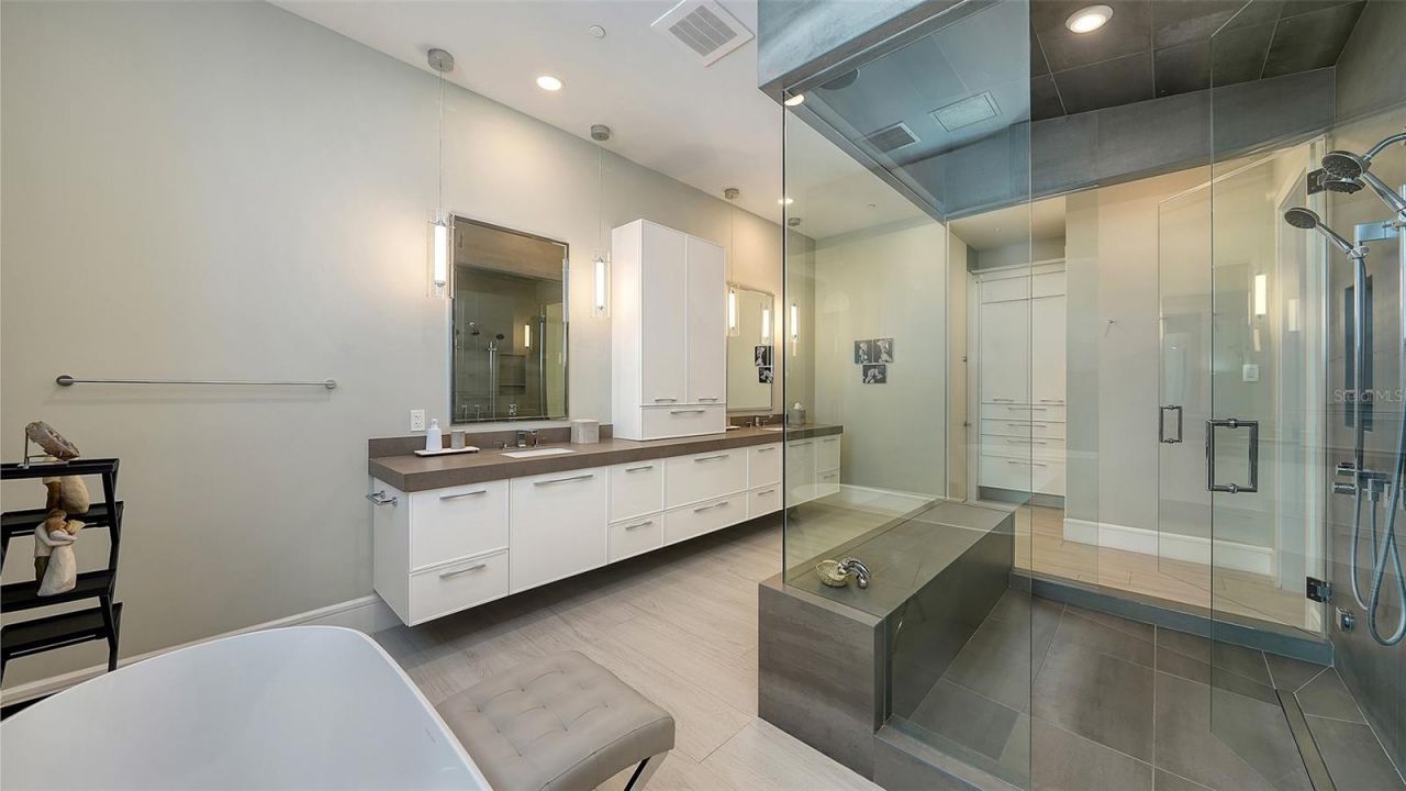 605 S Gulfstream Avenue, Unit 13, Sarasota, FL 34236 Photo