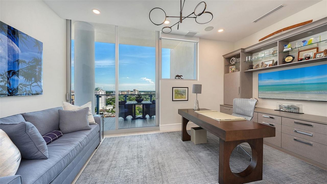605 S Gulfstream Avenue, Unit 13, Sarasota, FL 34236 Photo