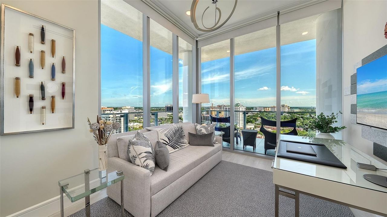 605 S Gulfstream Avenue, Unit 13, Sarasota, FL 34236 Photo