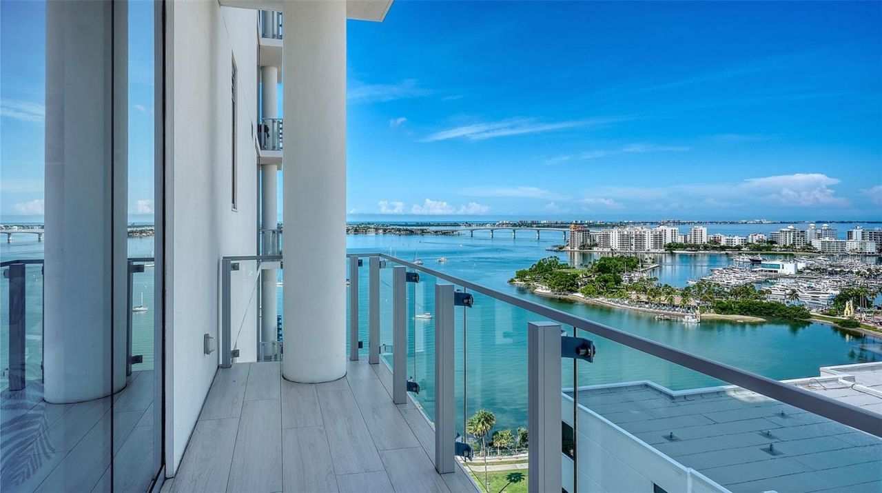 605 S Gulfstream Avenue, Unit 13, Sarasota, FL 34236 Photo