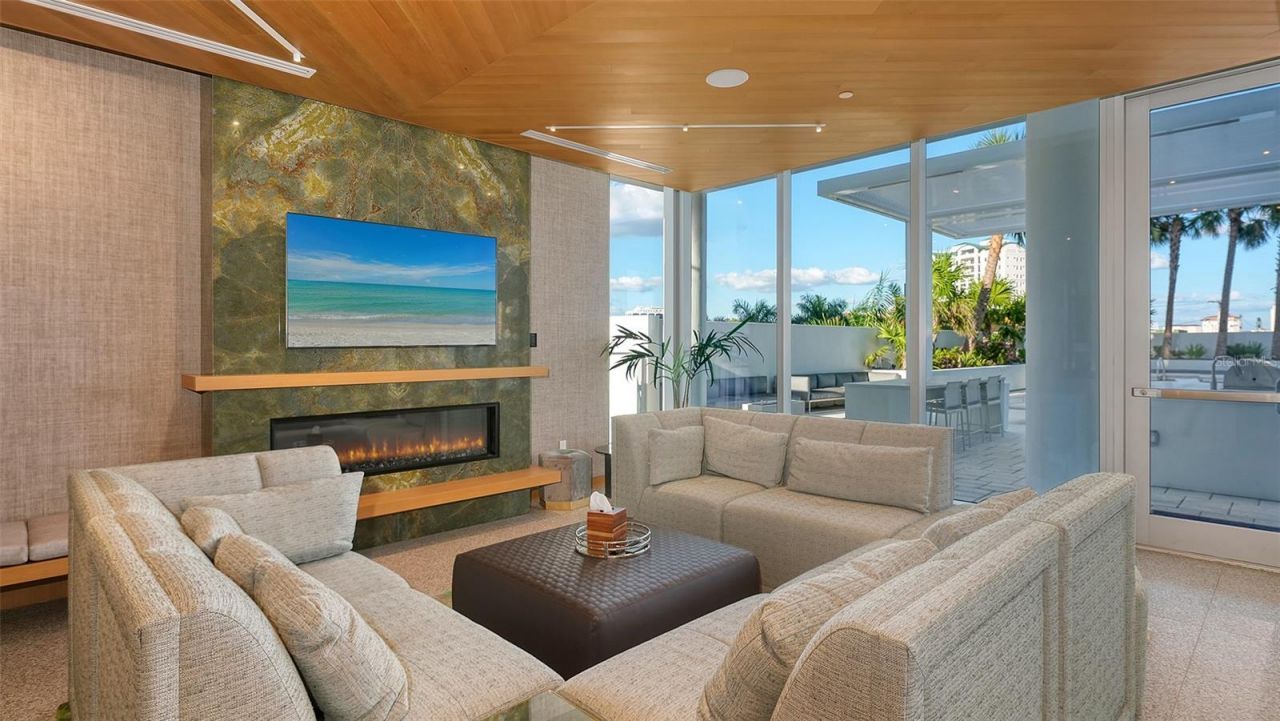 605 S Gulfstream Avenue, Unit 13, Sarasota, FL 34236 Photo
