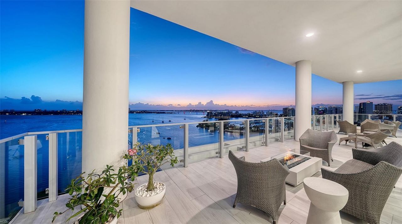 605 S Gulfstream Avenue, Unit 13, Sarasota, FL 34236 Photo