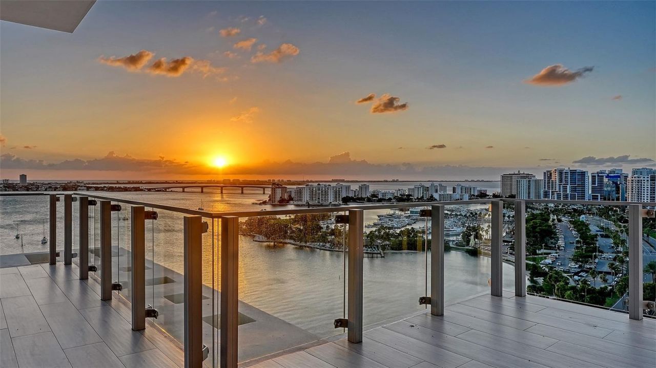 605 S Gulfstream Avenue, Unit 13, Sarasota, FL 34236 Photo