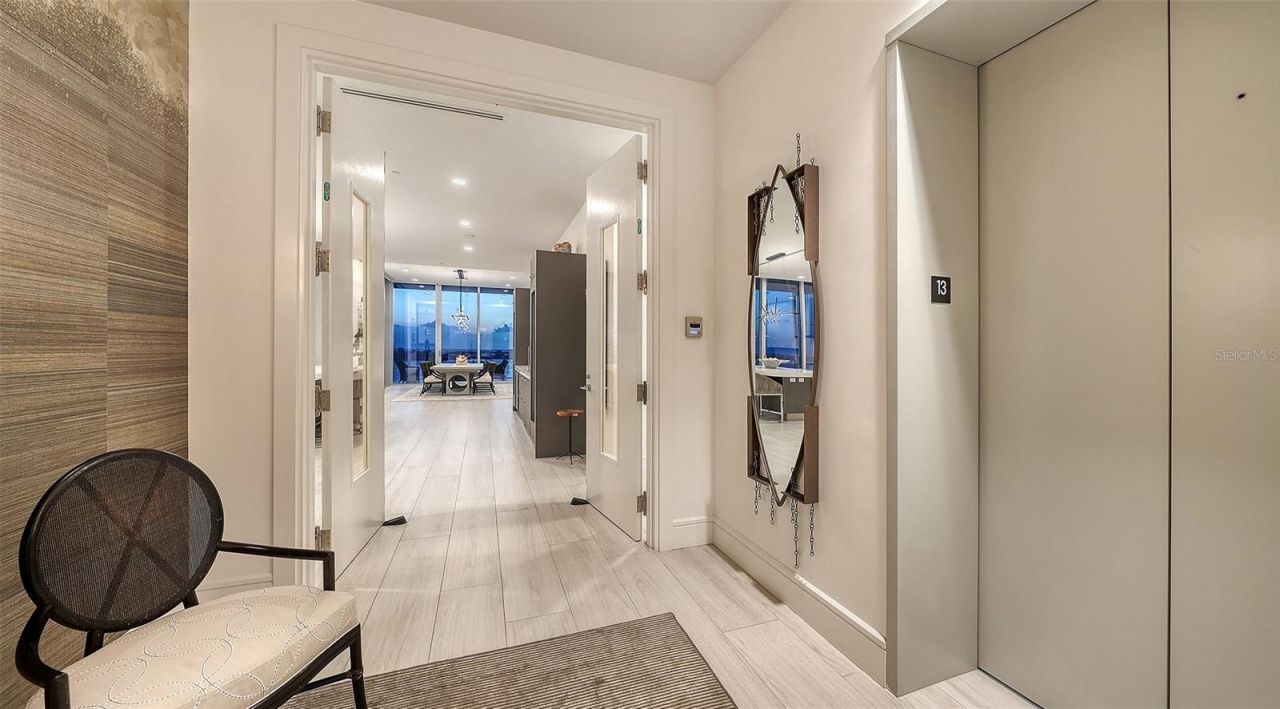 605 S Gulfstream Avenue, Unit 13, Sarasota, FL 34236 Photo