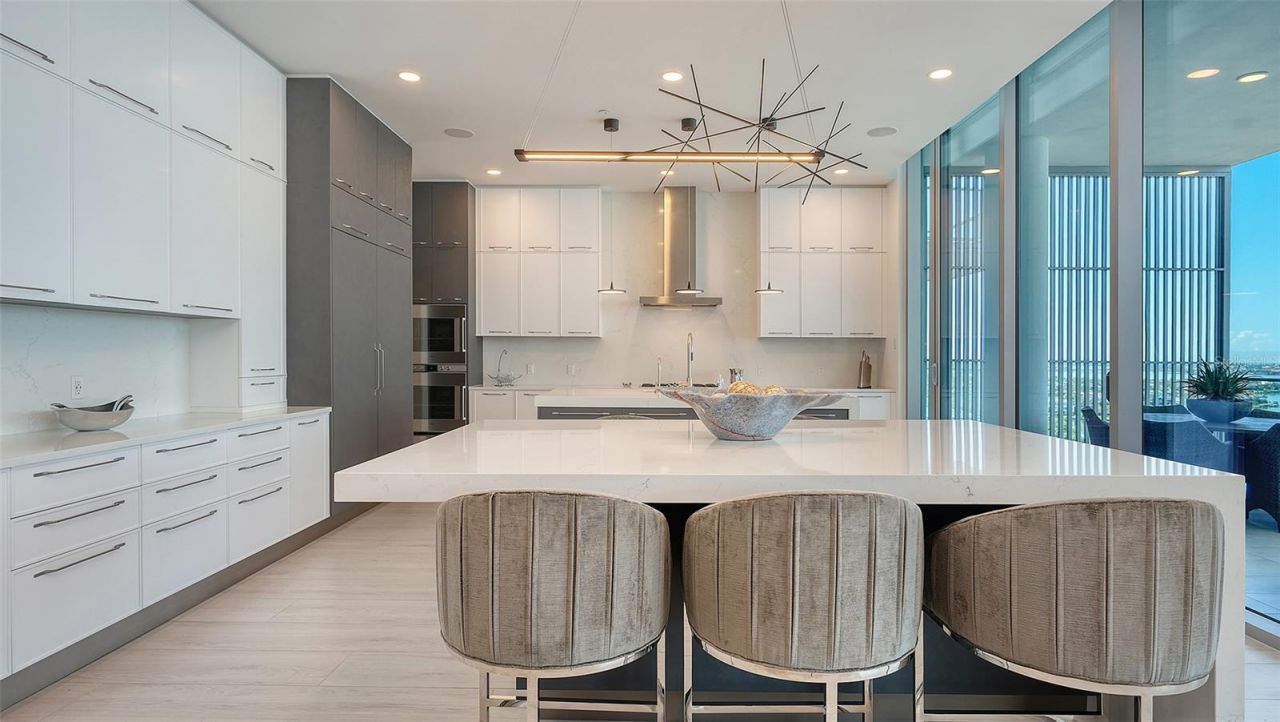 605 S Gulfstream Avenue, Unit 13, Sarasota, FL 34236 Photo