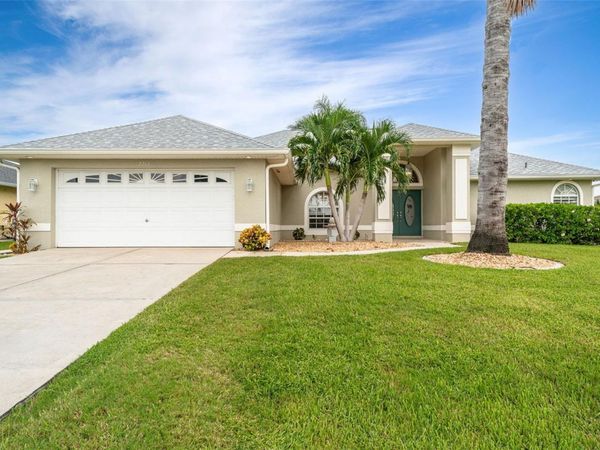 2213 SE 16TH STREET , CAPE CORAL, FL 33990
