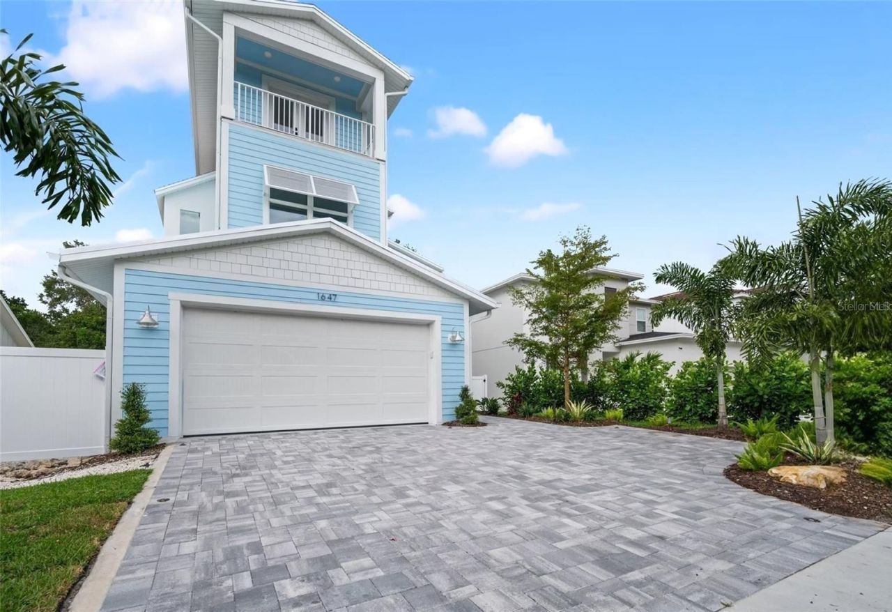 1647 Siesta Drive, Sarasota, FL 34239 Photo